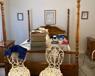 Broyhill queen size bed with full mattress and box spring