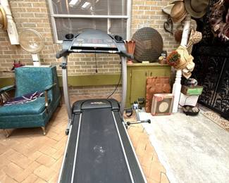 PROTECH CUSHIONING TREADMILL