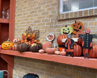 HALLOWEEN DECOR