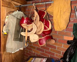 VINTAGE FOOTBALL UNIFORM