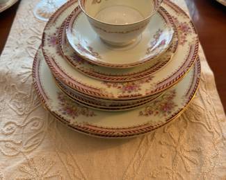 NORITAKE OCCUPIED JAPAN ROYAL RUBY