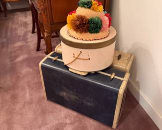 VINTAGE LUGGAGE