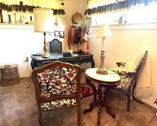 LADIES DESK MARBLE TOP PARLOR TABLE 2 ARM CHAIRS