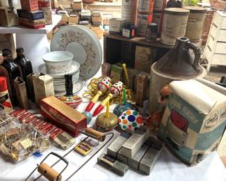 VINTAGE METAL TOYS AND MEDICINE BOTTLES, VINTAGE FLASHING LIGHT