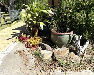 FLOWER POT AND EXTENTION CORDS