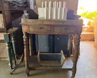 TALL 2 DRAWER TABLE