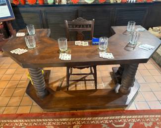 GAMING TABLE ENGLISH OAK BARLEY TWIST LEGS