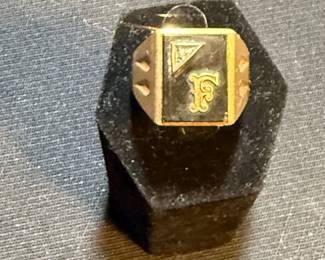 10K GOLD MENS ONYS AND DIAMOND RING