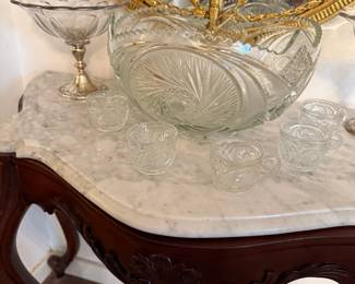 EAPG AZTEC PUNCH BOWL AND CUPS