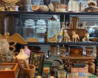 APOTHECARY JARS KENTUCKY DERBY GLASSES