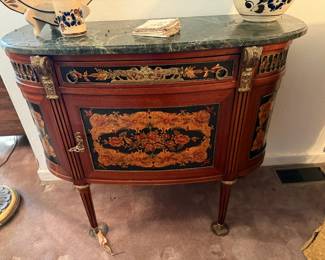 MARBLE TOP CONSOLE TABLE DETAILS