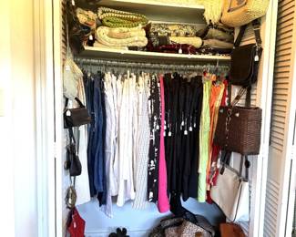 LADIES CAPRI PANTS BLANKETS PURSES