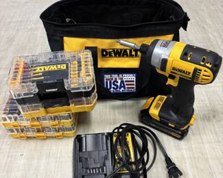 DeWalt Impact Driver DCF885 