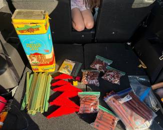Vintage Lincoln logs in original case