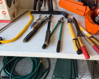 Lawn and garden tools 