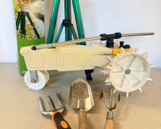 126 VintageNelsonTravelingTractorTripodSprinklerSetHandTools