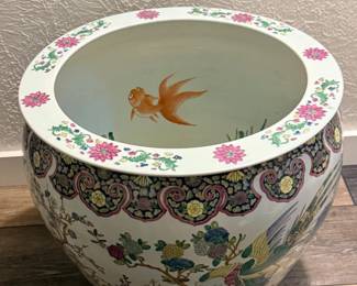 5 VintagePalaceFamilleRosePorcelainFishbowlPlanterMacauWare