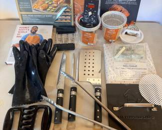 128 TraegerBBQGrillAccessorySet10PcswGrillBibleCookbooks