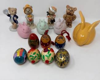 110 Dept56CeramicBunniesBingGrendahlBearsEggs