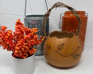 30 HandBlownGlassPumpkinsandGourdsBeThankful