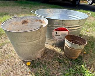 86 VintageGalvanizedSteelWashTubMetalBuckets