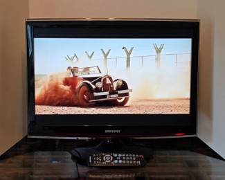 50 Samsung24WidescreenLCDMonitorHDTVWithBuiltInDigitalTuner