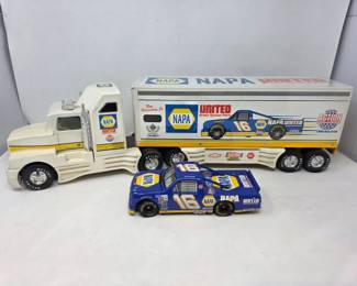 70 1996NylintNAPANASCARSemiTransporterHaulerwAction124Diecast