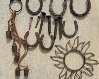 142 RusticMetalArtHandcraftedSunburstStarChimesIronSpikes