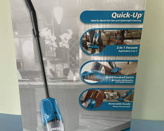 Lot 12: Eureka Quick-Up 2-in-1 Vacuum