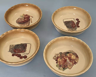 Lot 9: Set of Four Decorative Ceramic Bowls