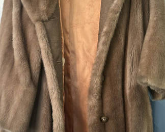 Lot 19: Vintage 1960s Grandella II by Sportowne Faux Fur Coat