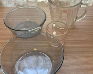 Lot 13: Pyrex Glass Measuring Cups and Mixing Bowls