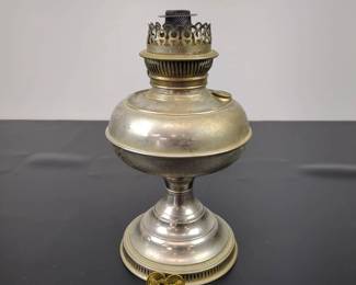 Lot C16 Antique Rayo BH Bradley Hubbard CenterDraft Kerosene Oil Lamp