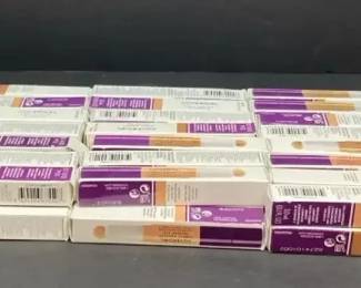 43Pc CoverGirl Simply Ageless Instant Fix Concealer Shades 340 Beige 380 Caramel New