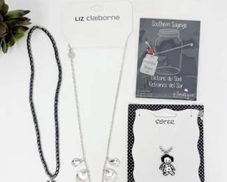 146 MixedCostumeNecklaceSetwithPendants