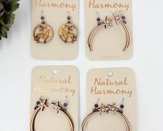 123 NaturalHarmonyWoodWolfStarEarringCollection