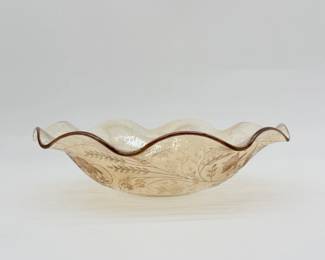 39 JeannetteFloragoldLouisaAmberGlassBowl