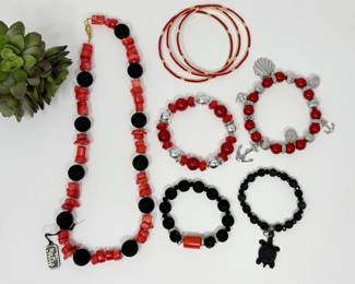 133 BeadedNecklaceBraceletCostumeJewelrySet