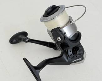 183 ShakespeareSpinningFishingReelwithLine