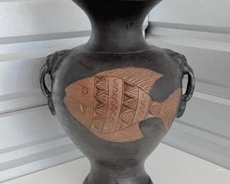 6 BlackClayFishMotifVase