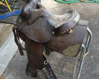 Saddle 2 CustomMade Tooled Leather Western Saddle