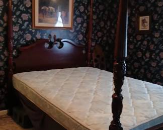 Queen Size FourPoster Wood Bed with Turned Posts