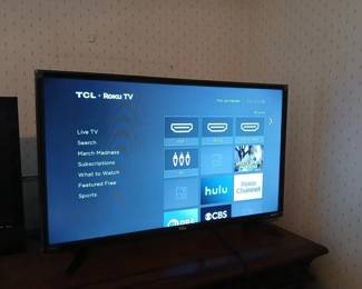 TCL 32 Roku Smart TV with Remote