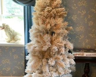 PreLit OffWhite Flocked Artificial Christmas Tree