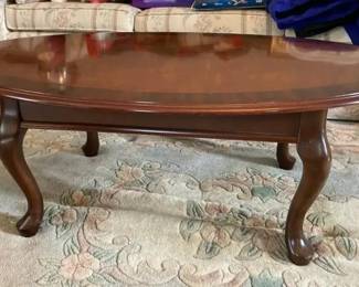 Vintage Oval Wood Coffee Table with Cabriole Legs