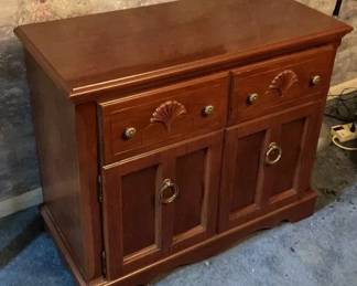 Broyhill Wood Server Buffet with Drawers Cabinet Storage