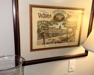 Items Located In The Dining Room
