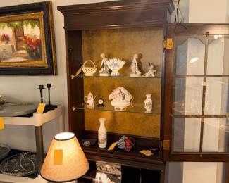 Items Located In The Dining Room