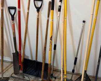 Items Located In The The Garage