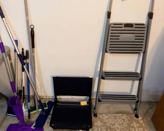 Items Located In The The Garage
